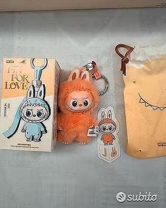 Popmart Labubu Pin for Love - Lettera J
