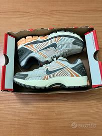 Nike zoom vomero 5 taglia 40