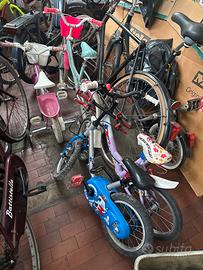 Varie bici da bambino