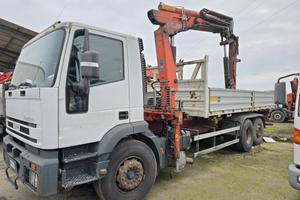 Autocarro iveco 190 e35 con gru benelli 13000/2s1