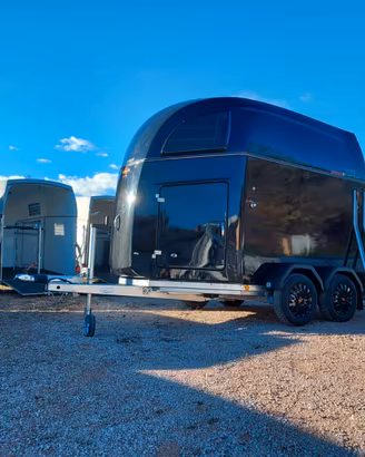 PRONTA CONSEGNA Trailer Cavalli Vetroresina