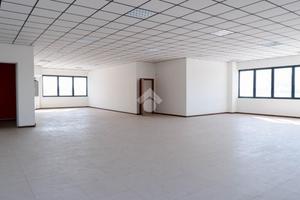 UFFICIO A CAVENAGO DI BRIANZA