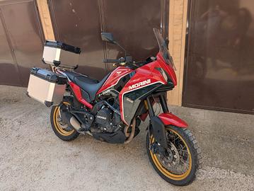 Moto Morini XCape 650 Gold Wheel edition
