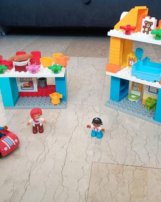 LEGO DUPLO (set 10835). Villetta familiare