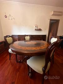 Tavolo rotondo  intarsiato con 5 sedie