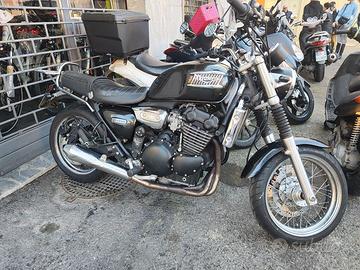 Triumph Legend 900  a carburatori