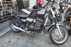 Triumph Legend 900  a carburatori