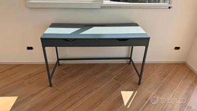 Scrivania ALEX ikea