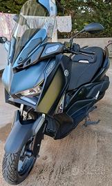 Yamaha xmax