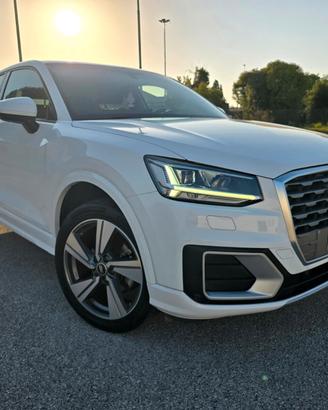 Audi Q2 30 1.6 tdi Admired s-tronic my20