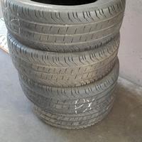 4 gomme 235/65 r16