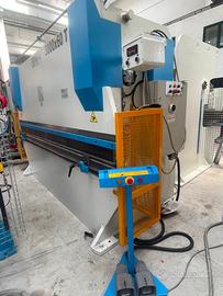 PIEGATRICE FEMAS IDRAULICA 3000 X 60 ton,