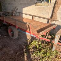 Rimorchio agricolo per trattore