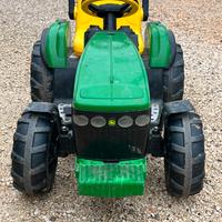 Trattore J Deer Quad elettrico peg perego bambini