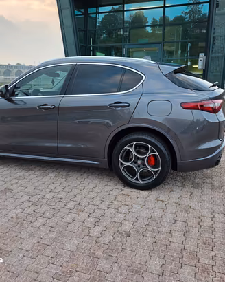 cv210 Q4 gancio traino /ritiro usato/