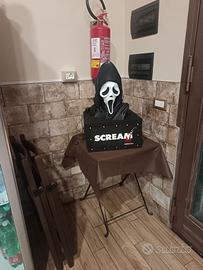  busto scream 1:1 con base luminosa 