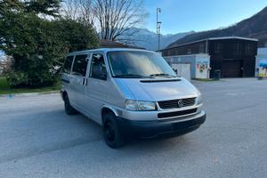 VOLKSWAGEN T4 CARAVELLE
