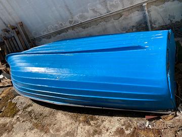 Barca in vetroresina