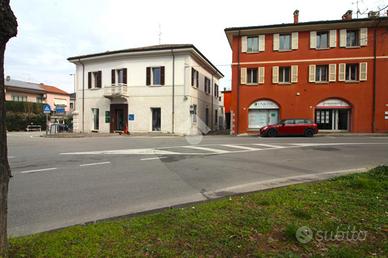 2 LOCALI A CESENA