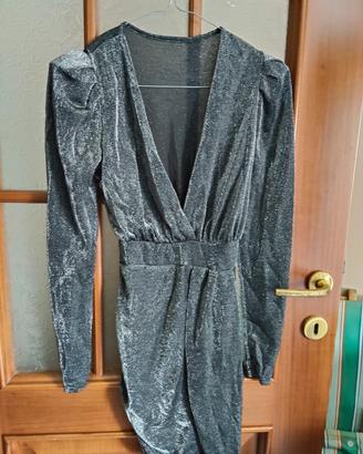 vestito elegante donna con brillantini 