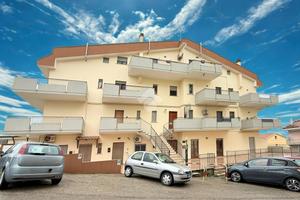 3 LOCALI A MONTENERO DI BISACCIA