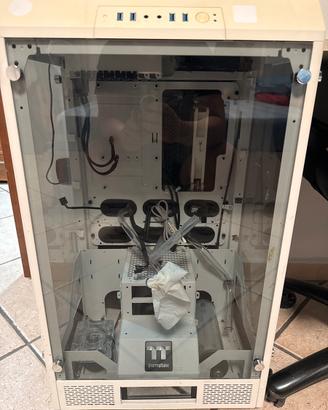 Thermaltake the tower 900