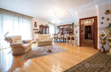 Appartamento elegante finiture di pregio