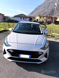 Hyundai i10 connectline - come nuova solo 18.000km