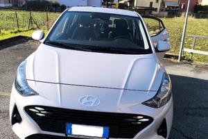 Hyundai i10 connectline - come nuova solo 18.000km