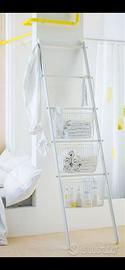 Scaletta portasciugamani e relativi contenitori 