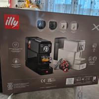 Macchina da caffè X3 X-Caps di Illy