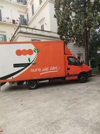 Noleggio furgoni con autista traslochi deposito mo