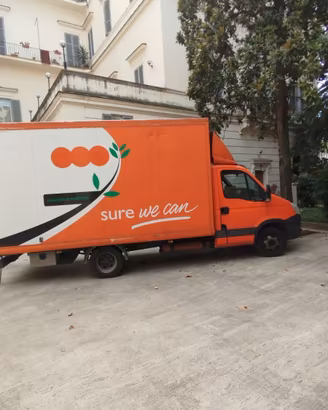 Noleggio furgoni con autista traslochi deposito mo