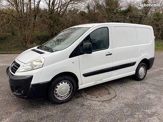 Furgoncino non molto grande medie dimensioni