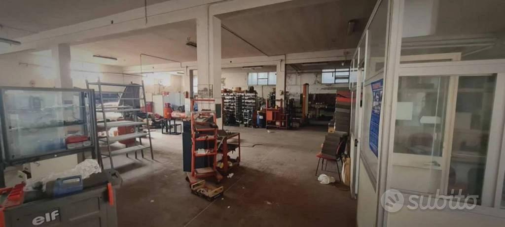 Immobile in asta di 296 m² con più di 5 locali a P - Vista 3