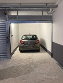 Box auto in zona Tuscolana