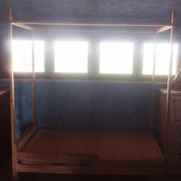 letto singolo a baldacchino