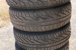 Gomme auto