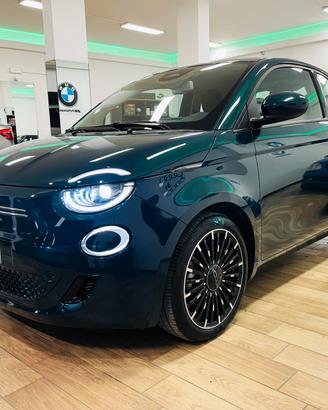 Fiat 500e Icon - Pack style Ocean Blue Metallic