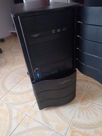 PC desktop usato funzionante, senza hard-disk