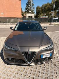 Alfa Romeo Giulia 2.2