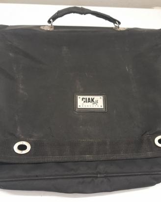 borsa RONCATO come da foto colore nero è solamente
