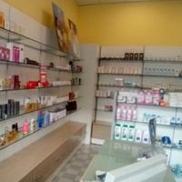 Arredo attivita' commerciale