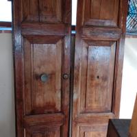 portone vintage in castagno 