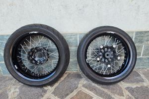 Bmw NineT cerchi raggi