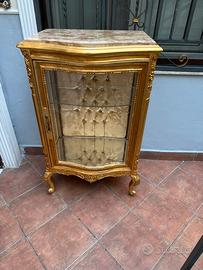 Vetrina foglia oro