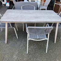 Tavolo da giardino con 4 sedie 