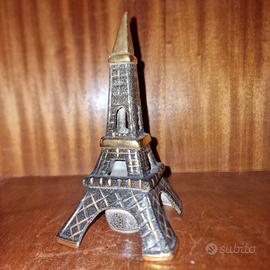 Portacandela a forma di Tour Eiffel in ceramica