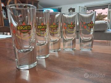bicchieri da liquore Borghetti