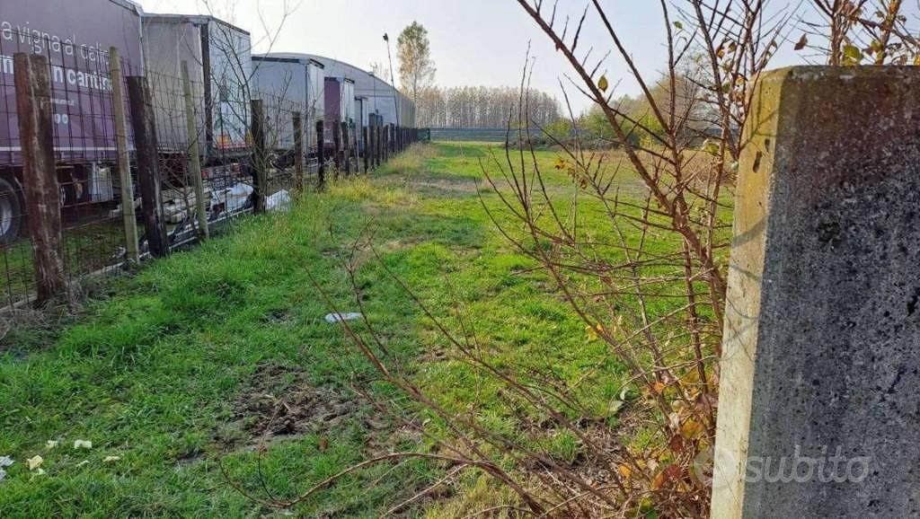 Immobile in asta di 3345 m² a Fiume Veneto - Vista 2